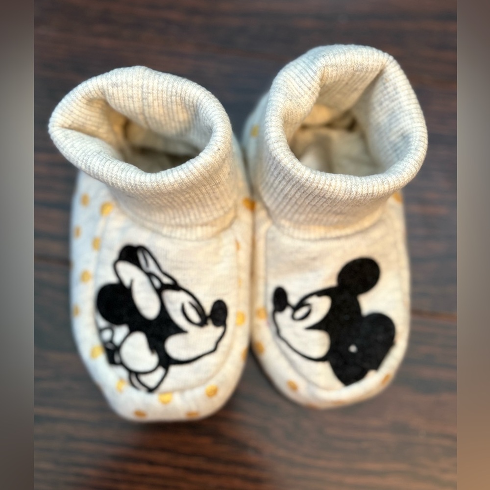 H&M Disney Cream and Black Mickey Mouse Slippers - Size 4-5US